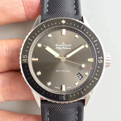 ZF工場ブランパン50尋Bathyscaphe