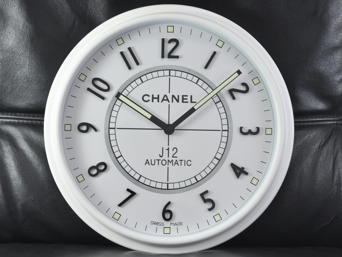 Chanel香奈兒J12系列壁掛時鐘白油塗層外殼搭配石英機芯