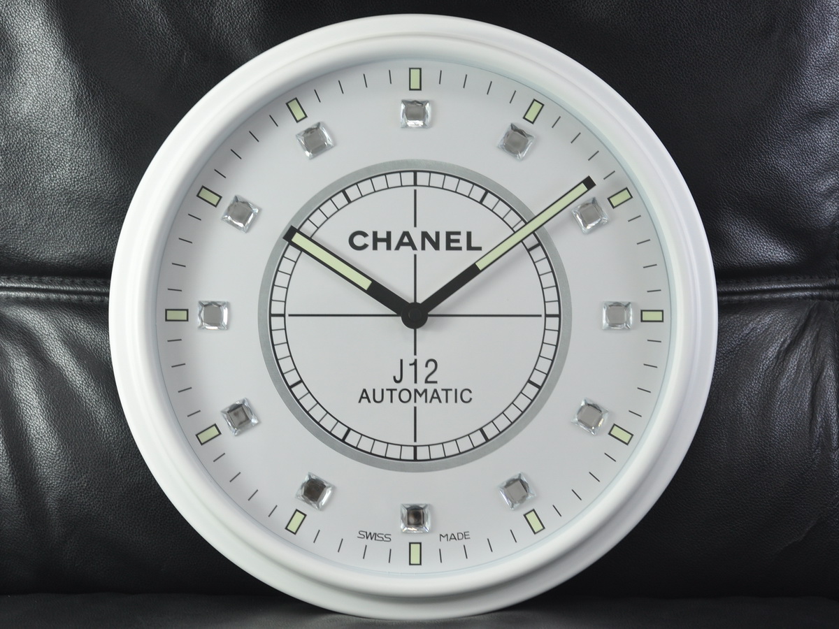 Chanel香奈兒J12系列壁掛時鐘白油塗層外殼搭配石英機芯