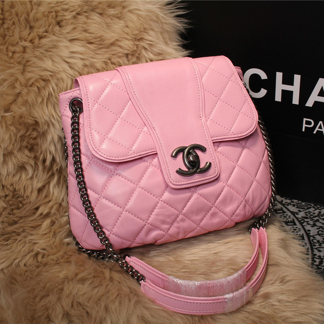 Chanel正品款斜背包 極致美感