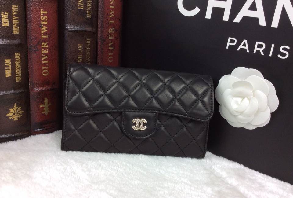 明星最愛款 Chanel經典款長夾