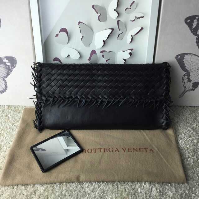 BOTTEGA VENETA獨特設計 正點極了手拿包