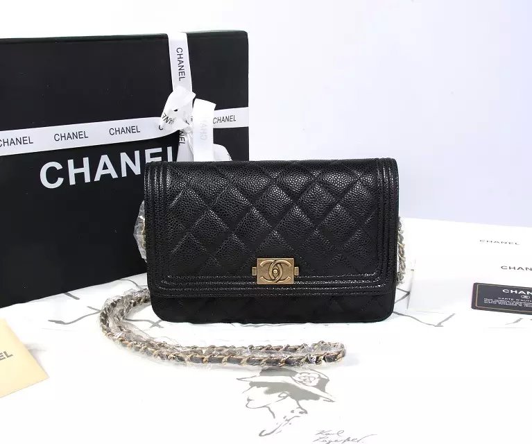 Chanel原版牛皮菱格紋斜背包