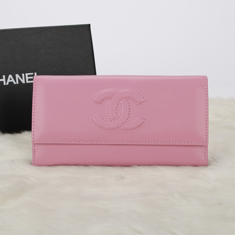 Chanel 經典標誌款長夾 官網賣27000元