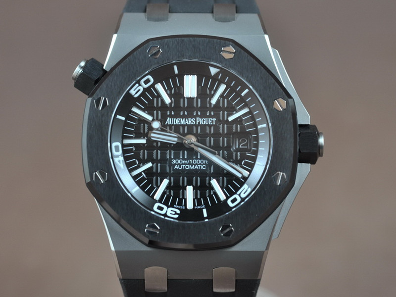 愛彼表【男性用】Royal Oak Offshore Diver皇家橡樹離岸型系列鈦金屬錶殼陶瓷圈橡膠錶帶Miyota 9015自動機芯