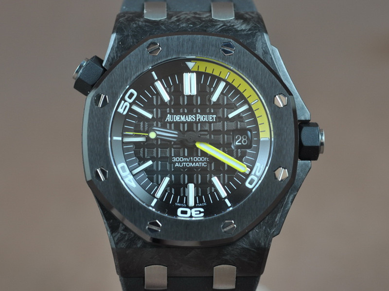 愛彼表【男性用】Royal Oak Offshore Diver皇家橡樹離岸型系列鍛造碳錶殼陶瓷圈橡膠錶帶2824-2自動機芯