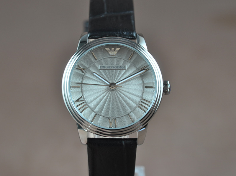Armani【女性用】33mm 不銹鋼錶殼灰色面盤真皮皮帶石英機芯