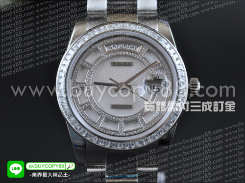 勞力士【男性用】DayDate星期日曆型腕錶精鋼錶殼珍珠母面盤2836-2自動機械機芯