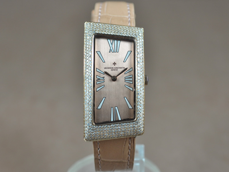 江詩丹頓【女性用】1972系列玫瑰金錶殼鑲嵌滿水鑽玫瑰金面盤瑞士石英機芯