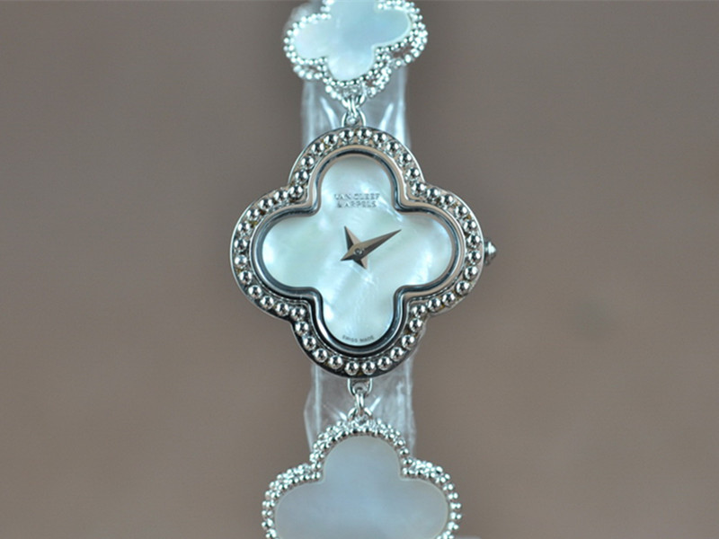 梵克雅寶【女性用】（白金版）Alhambra Vintage古典系列Bracelet腕錶
